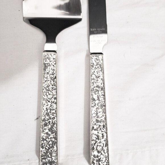 Kate Spade Lenox SIMPLY SPARKLING 2 Pc Wedding Cake dessert set - Picture 2 of 4